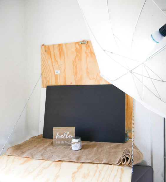 5 Indoor Product Photography Staging Ideas Handmade Er - Diy Backdrop For Product Photography