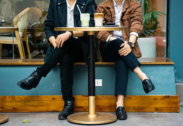 couple having coffee